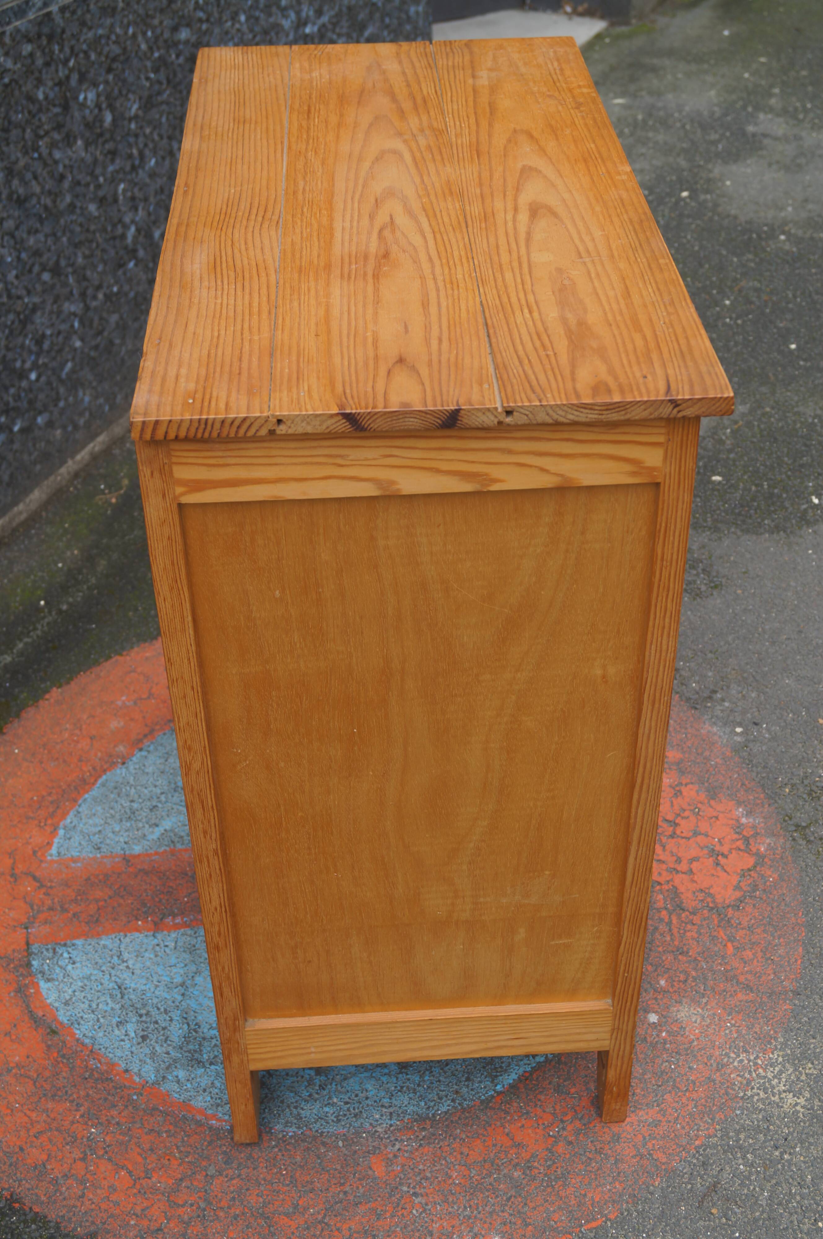 Solid wood chest of drawers 1970
