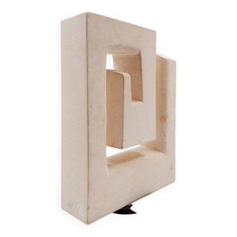 Sculpture minimaliste et géométrique signée et datée de 1973