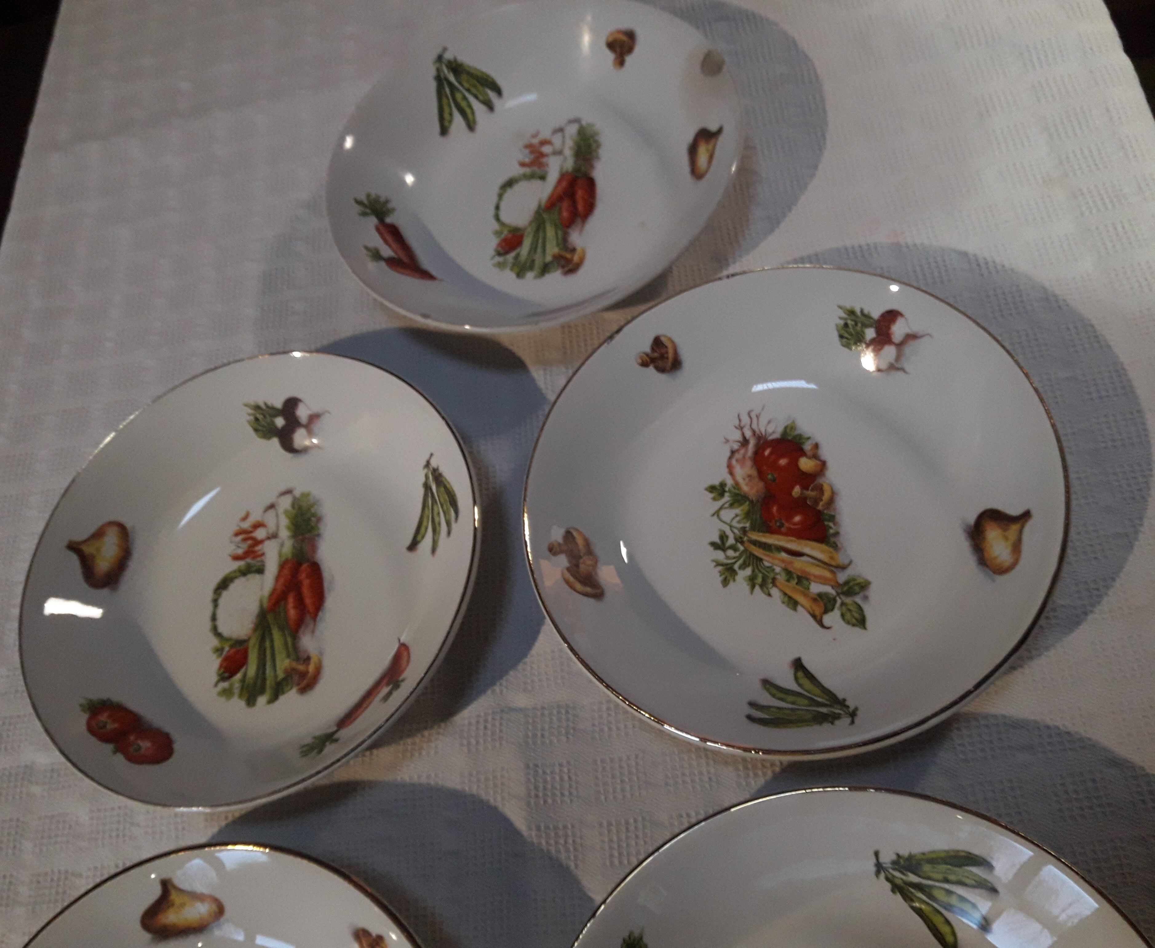 5 assiettes creuses Orchies Moulin des loups décor légumes