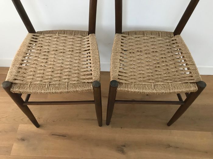 2 scandinavian chairs with rope seat