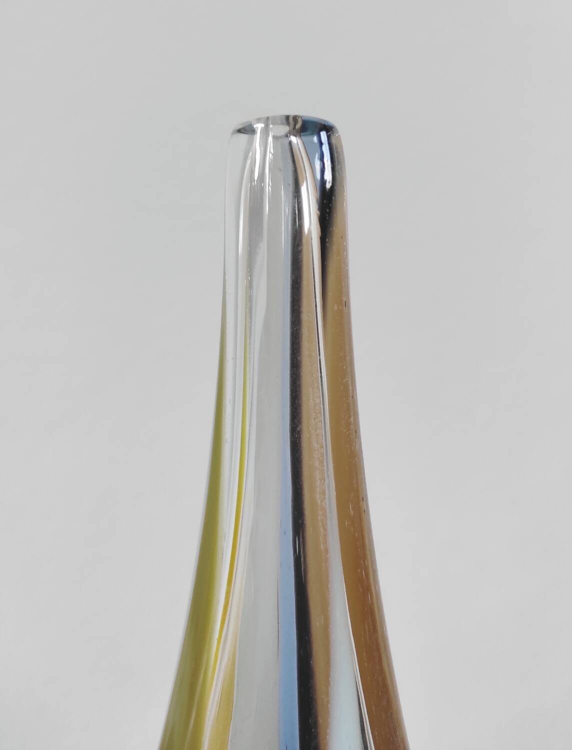 Large sculptural drop vase made of blown glass signed Mdina Glass Malta.