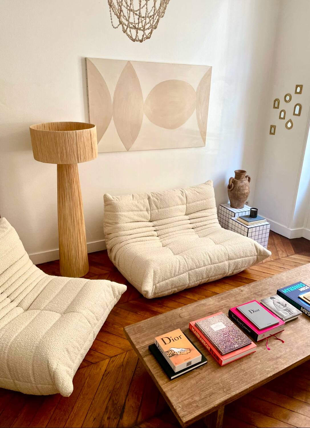 Lampadaire en raphia naturel