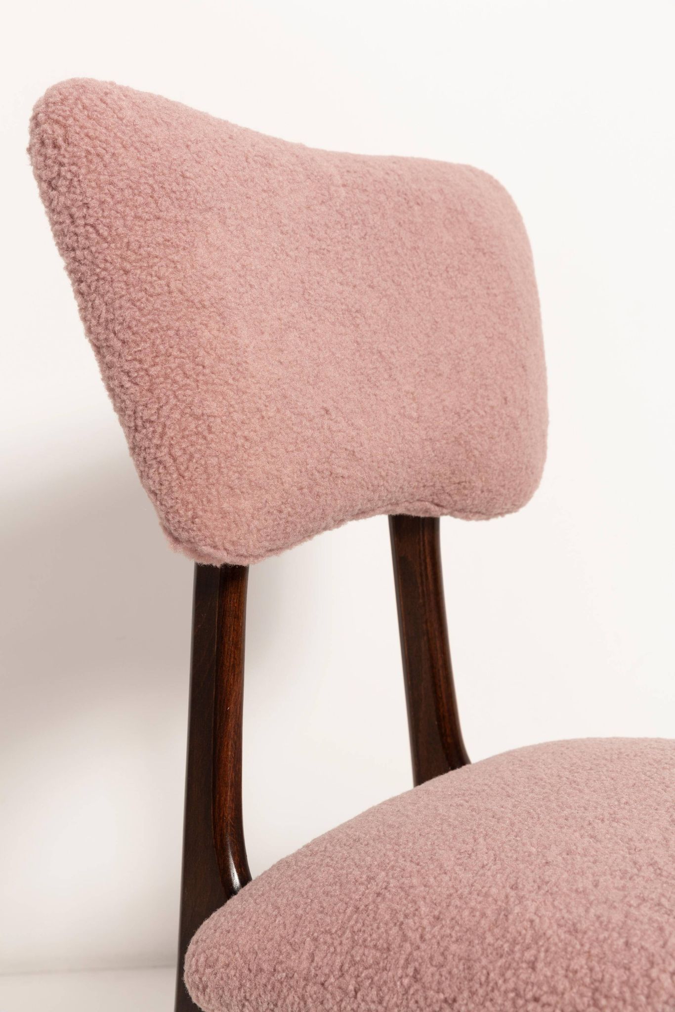 "Butterfly" dining chair in pink boucle, Europe, 1960s