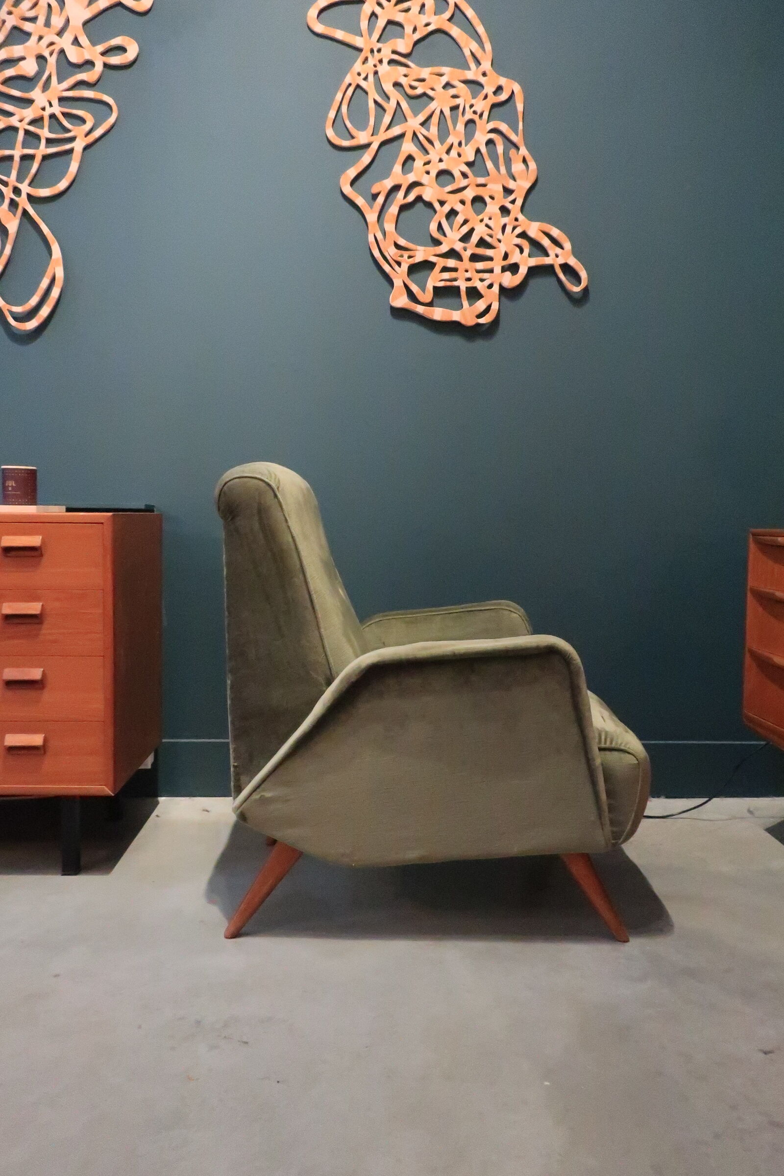 Italian armchair from the 50s