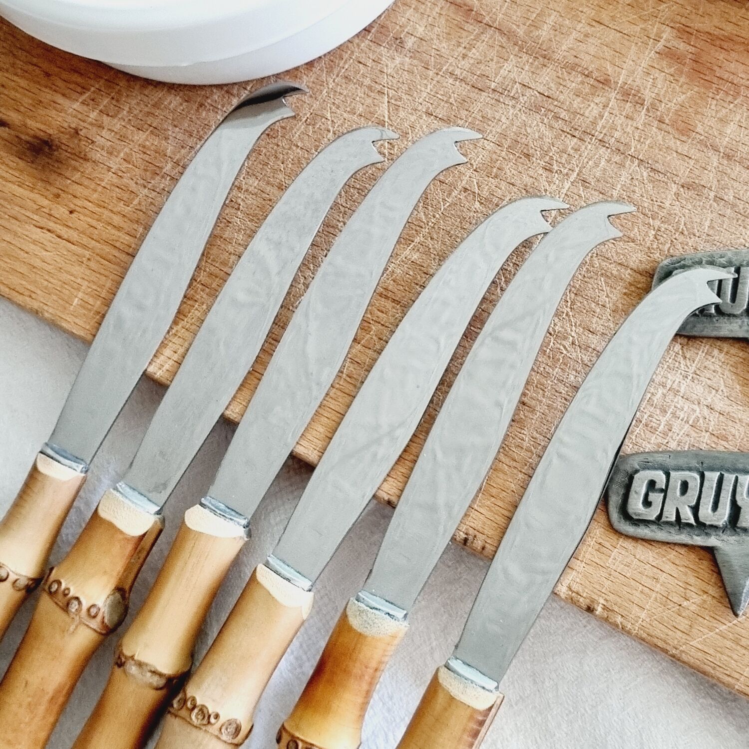 6 bamboo cheese knives