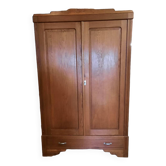 Armoire parisienne