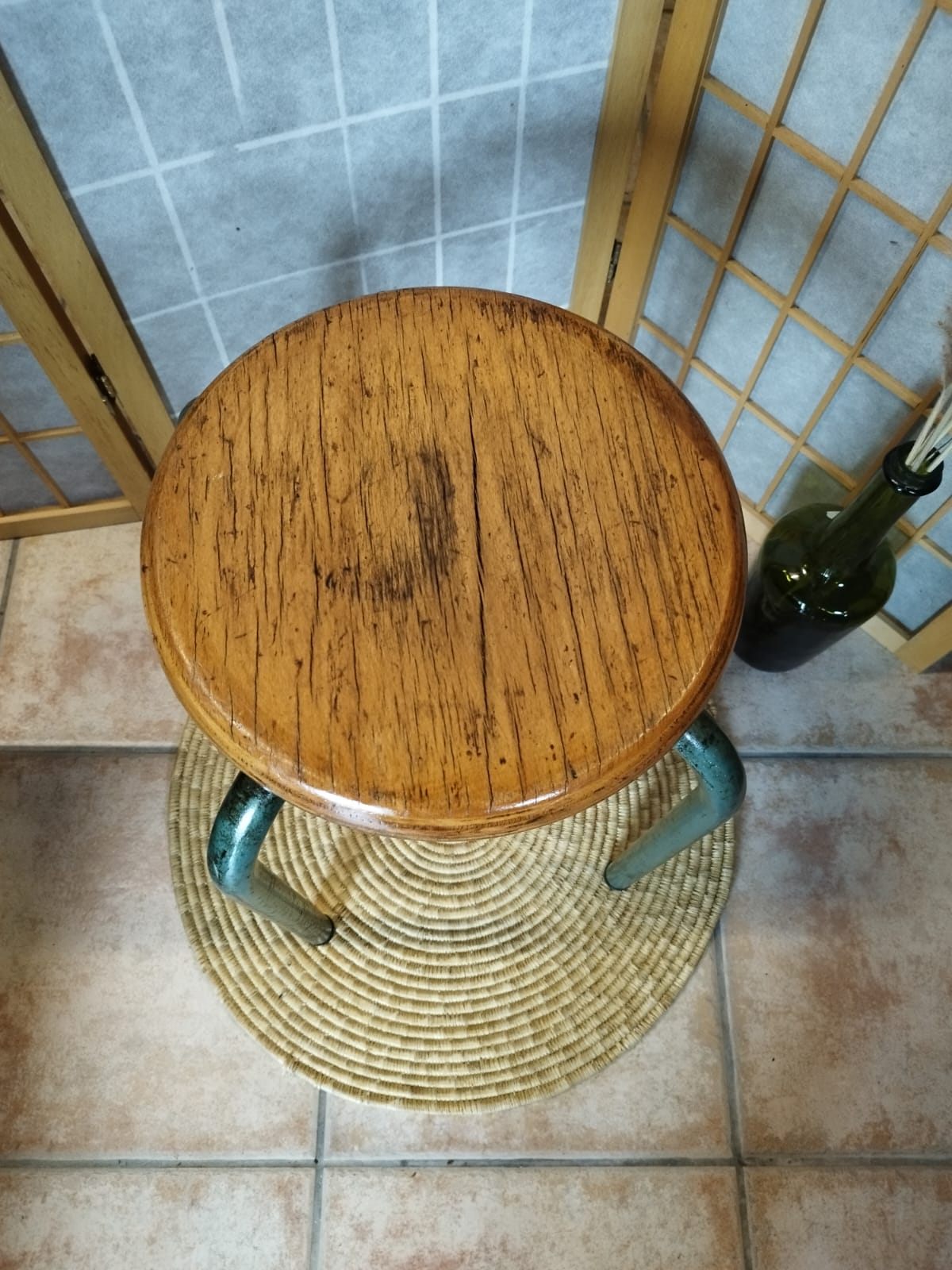 Industrial style tubular foot workshop stool