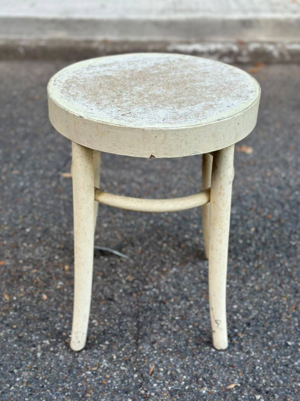 Tabouret rond vintage en bois courbe style bistro