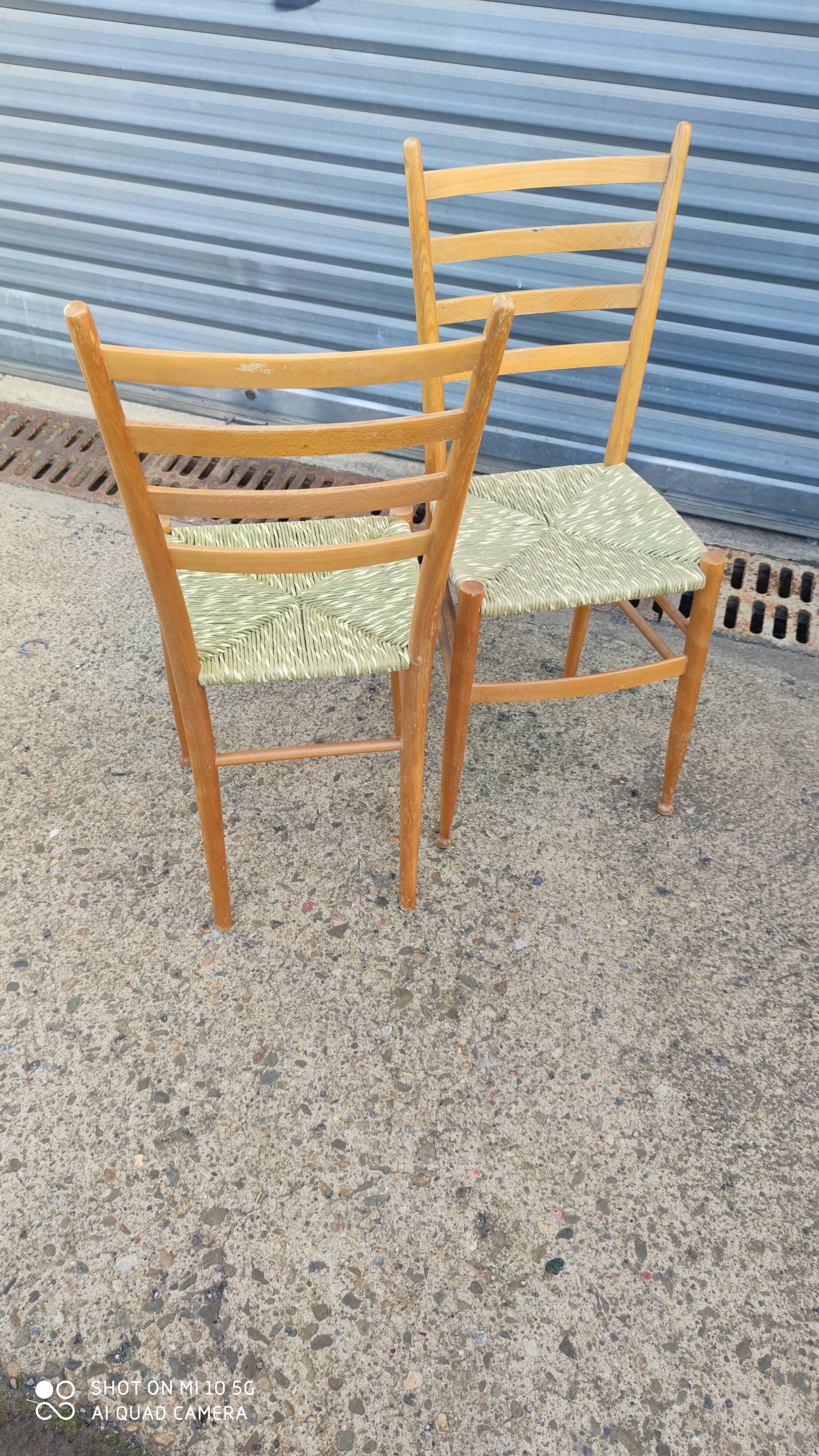 Paire de chaises d'appoint vers 1960