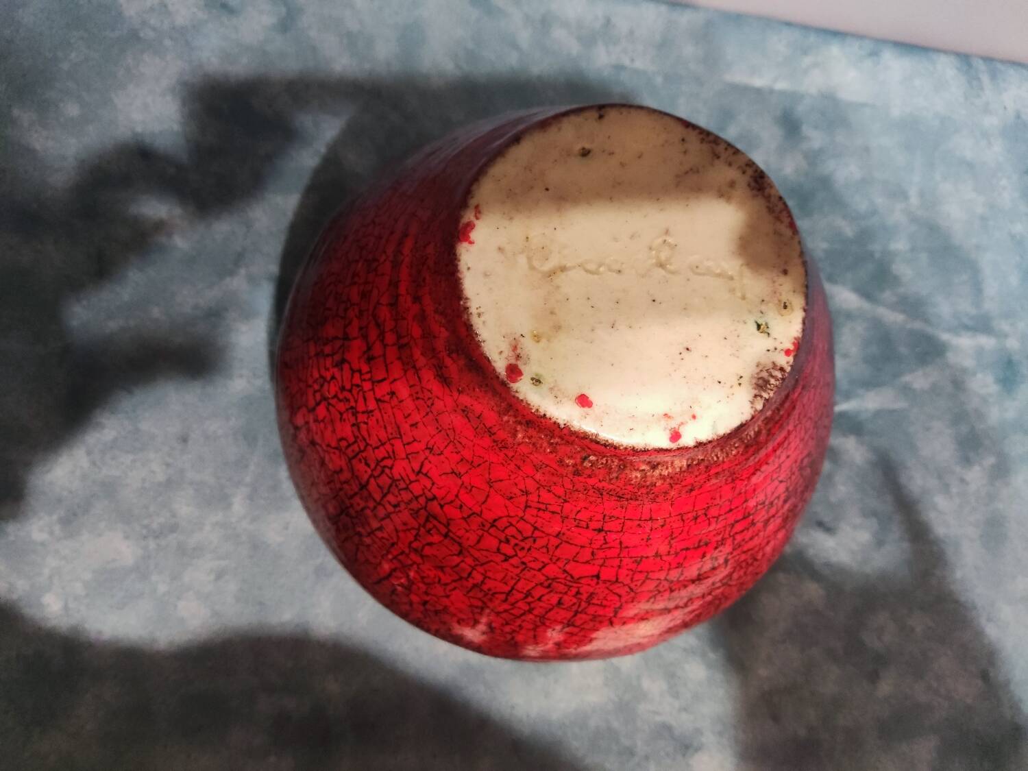 Accolay earthenware flowerpot