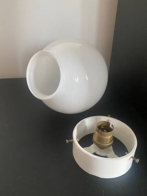 Opaline wall light