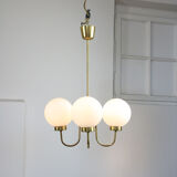 Lustre en laiton et verre opalin du milieu du siècle