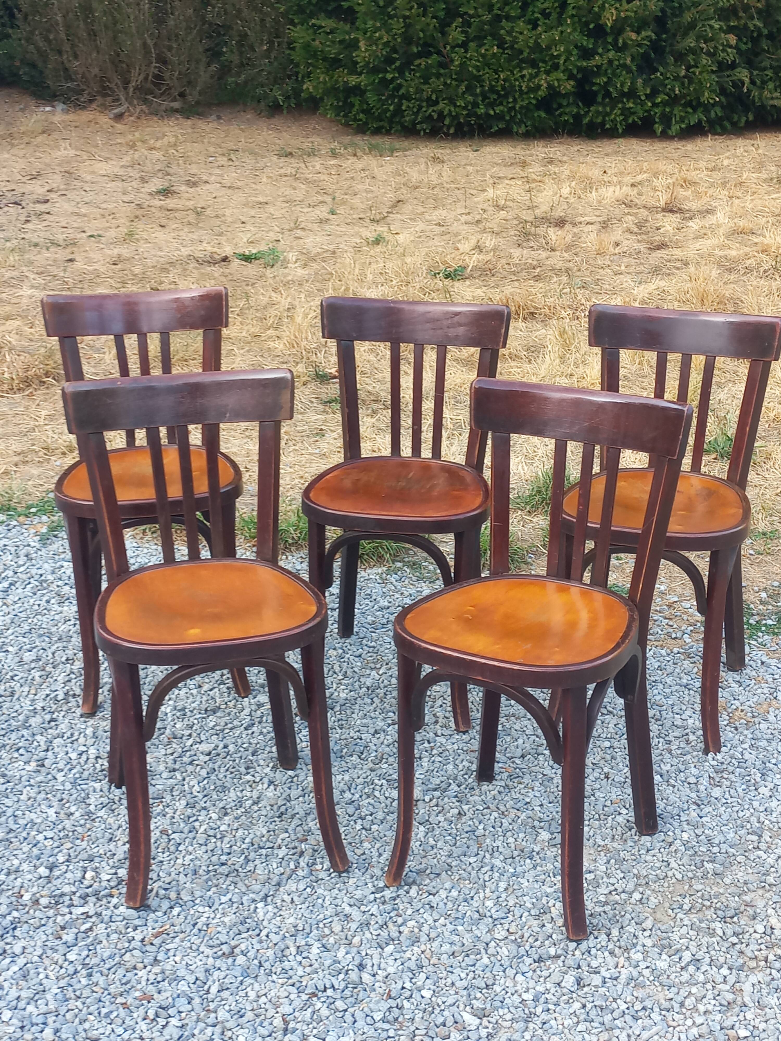 Set de 5 chaises de bistrot anciennes