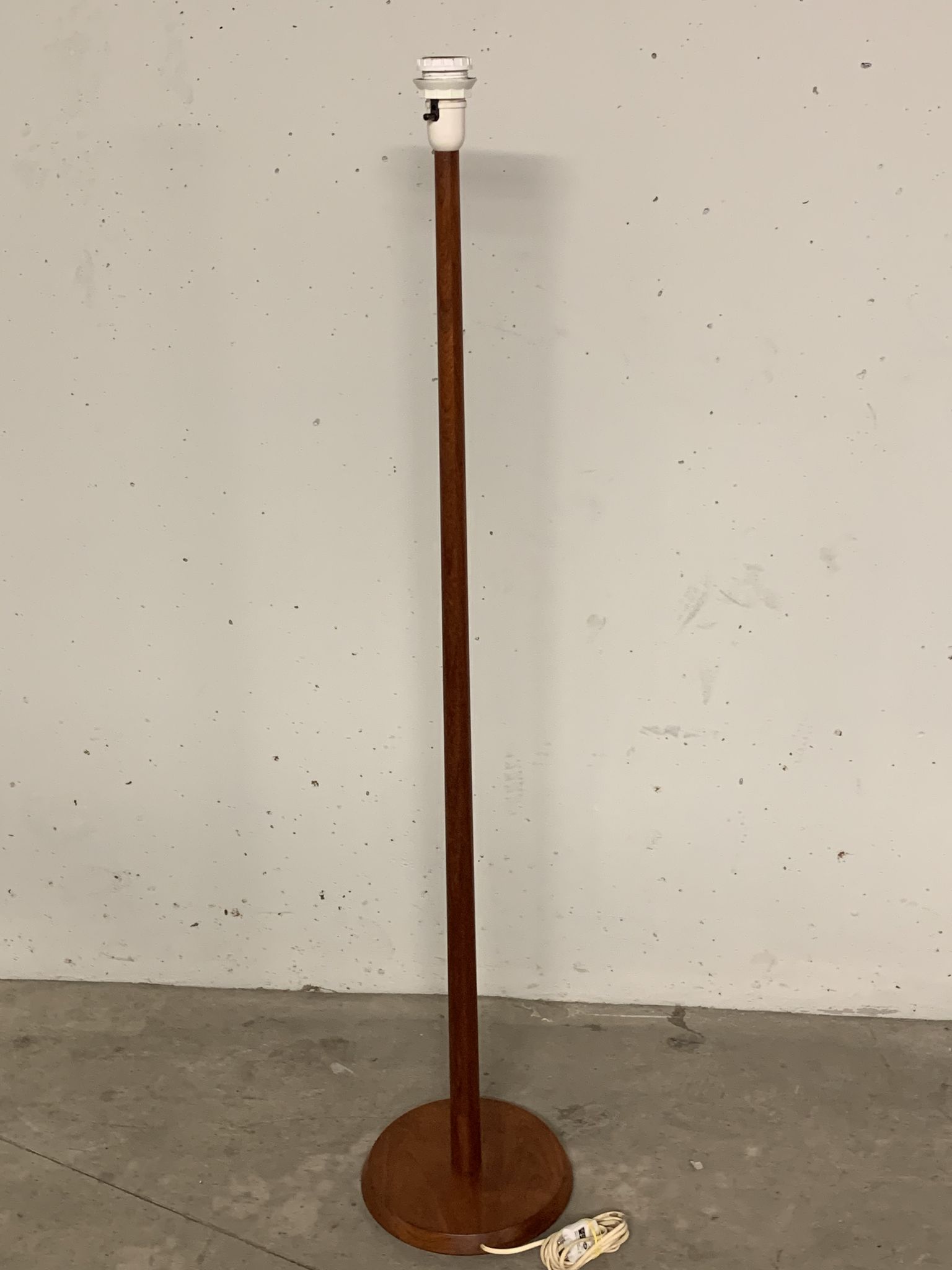 Lampadaire vintage scandinave en teck 1960