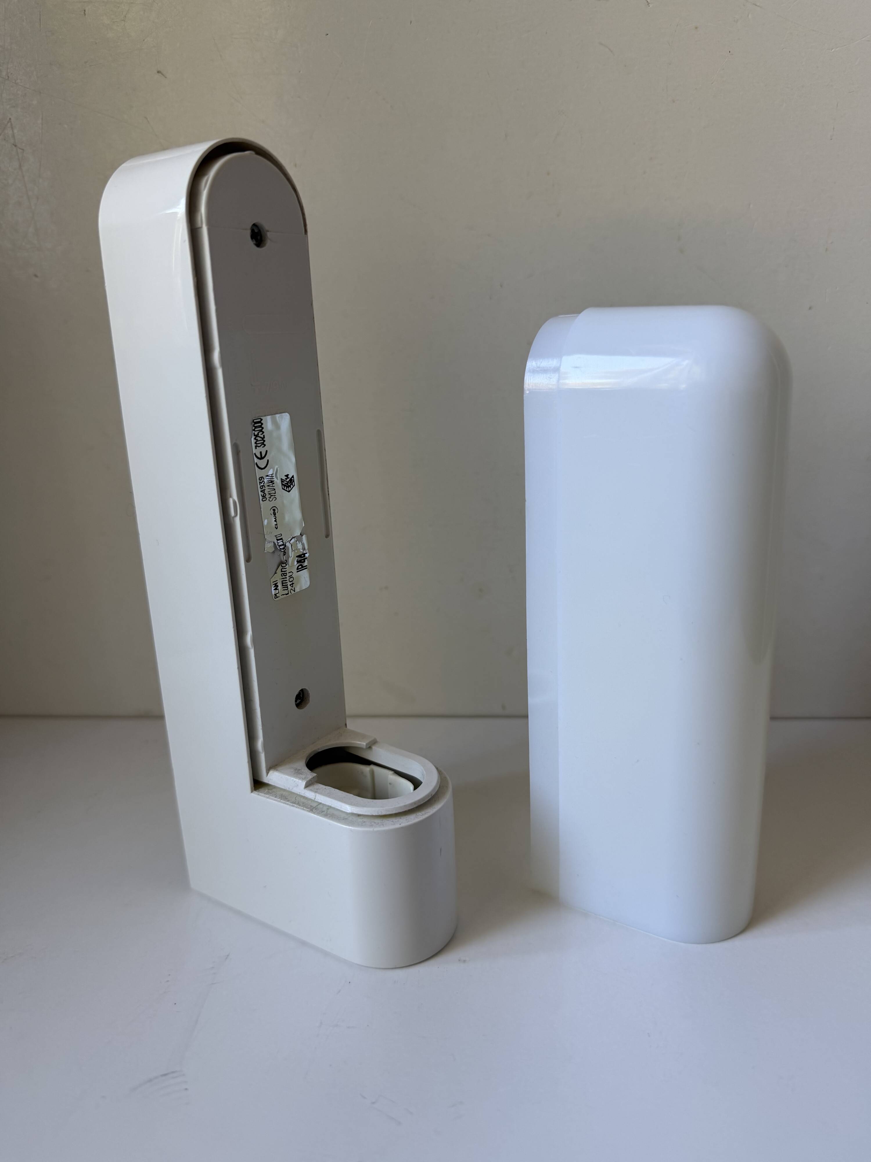 Vintage Minimalist Wall Lamp