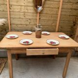 Farm table