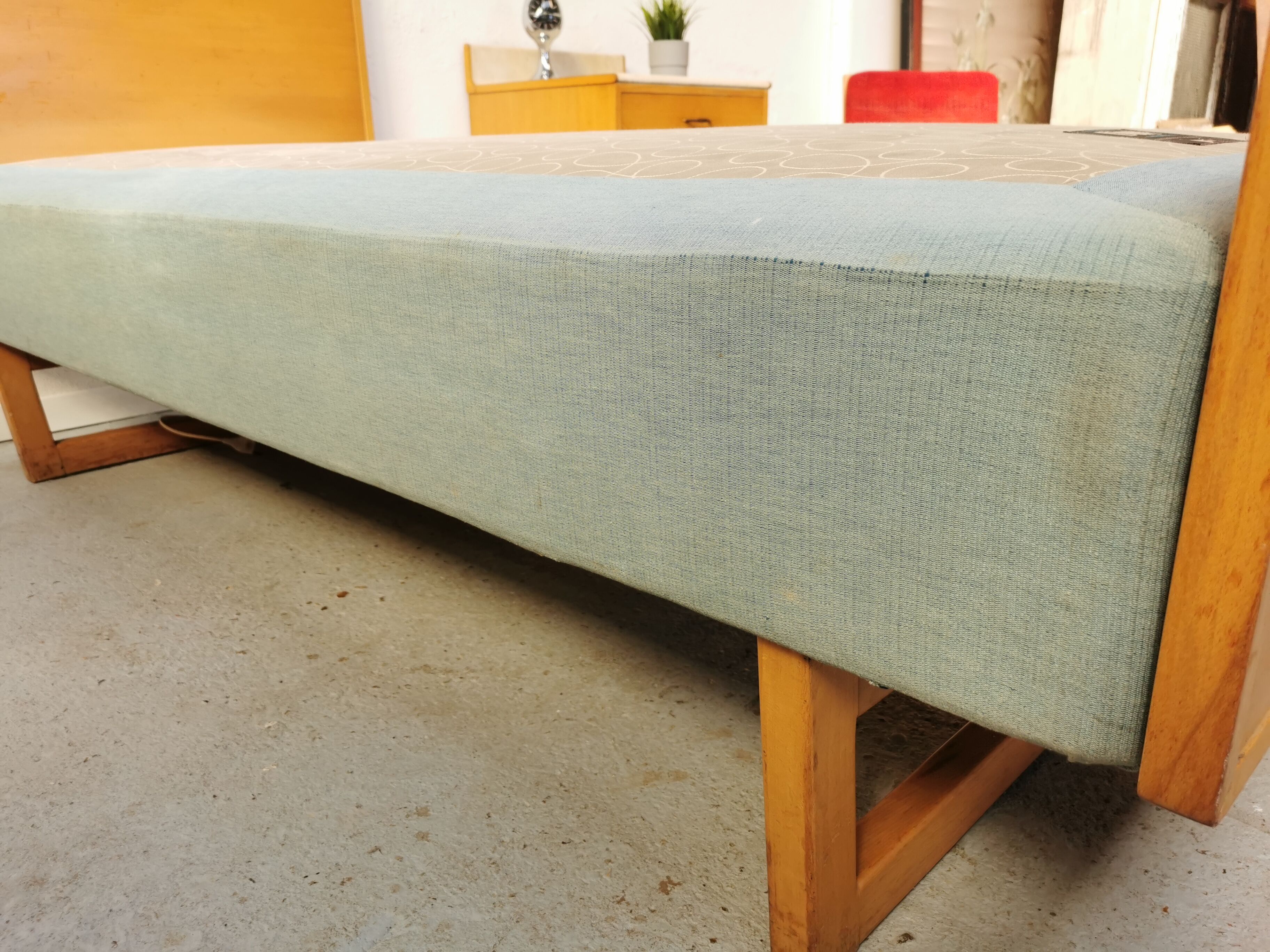 Vintage Scandinavian bed and lamp signed NK 1959