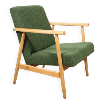 Fauteuil vintage Boucle verte bois naturel après rénovation