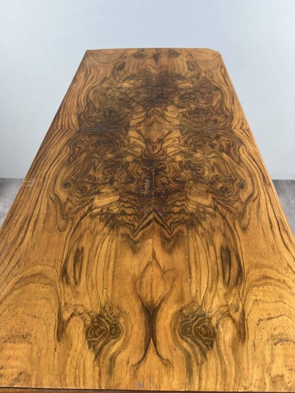 Commode de toilette en noyer, XIXe siècle