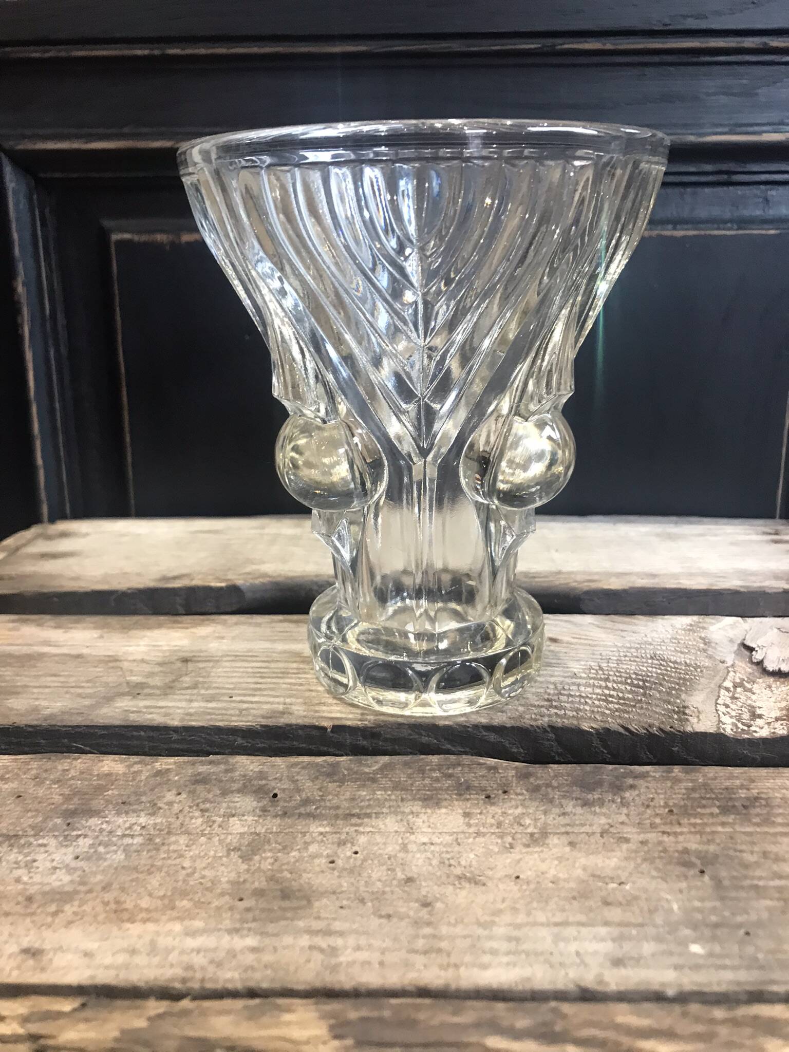 Petit vase art déco en verre