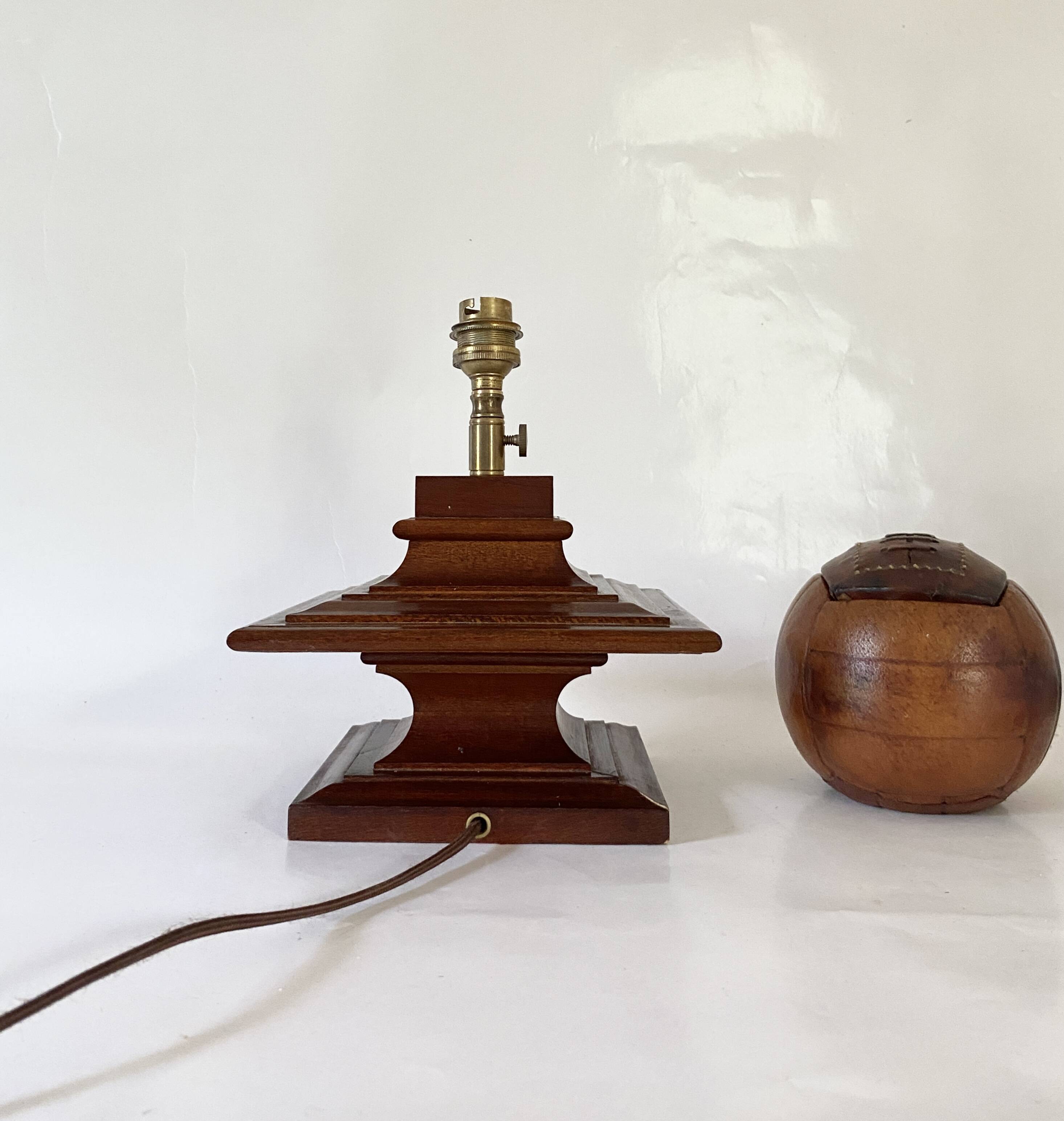 English lamp, fabric cable, cotton lampshade