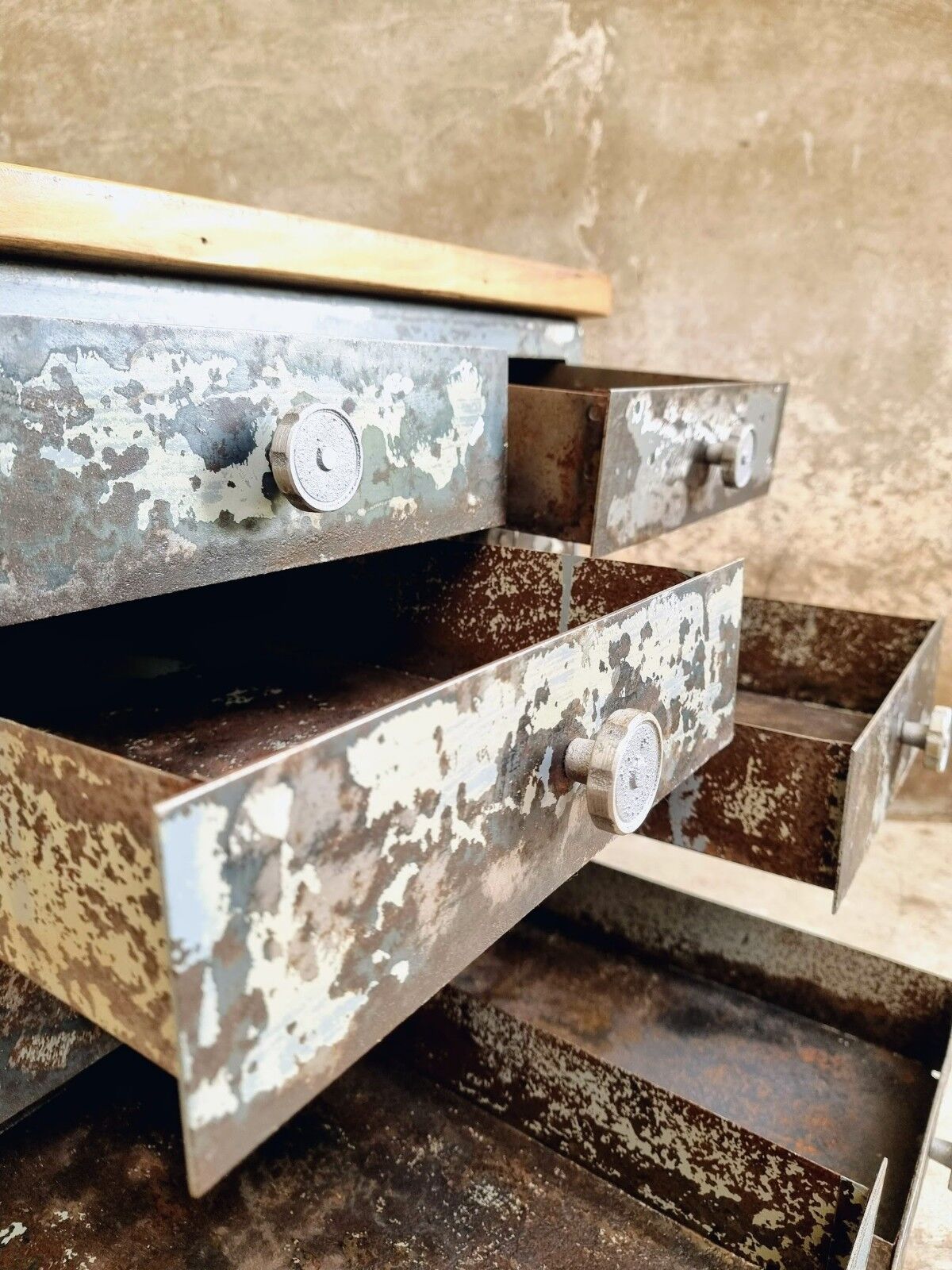 Commode industrielle armoire en acier