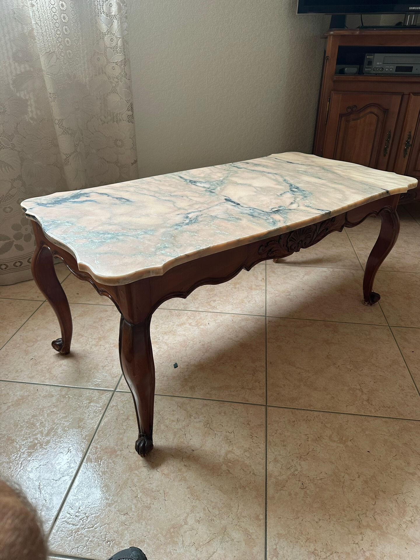 Table basse style Louis XV