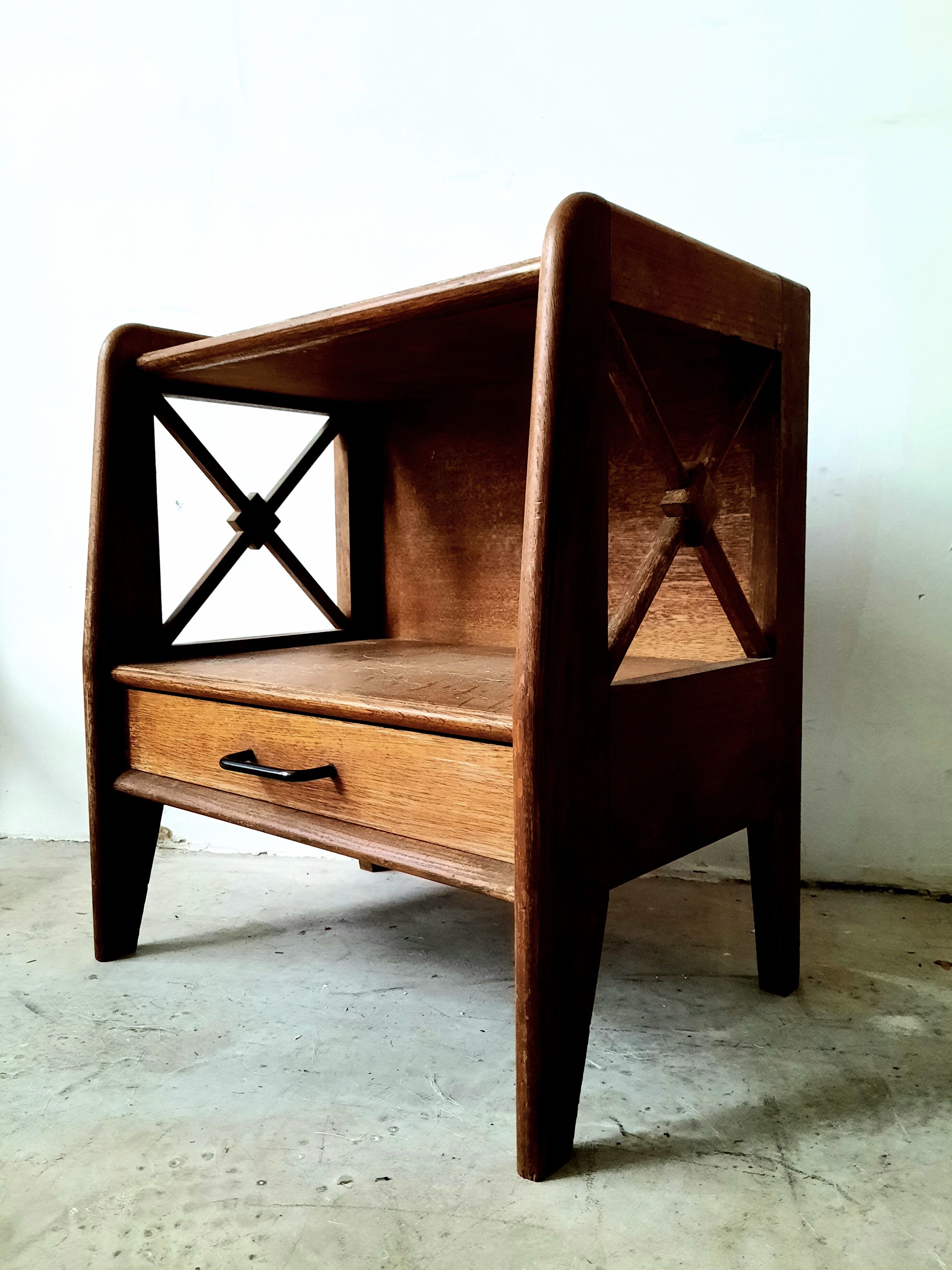Oak bedside table made by Ateliers Saint Sabin