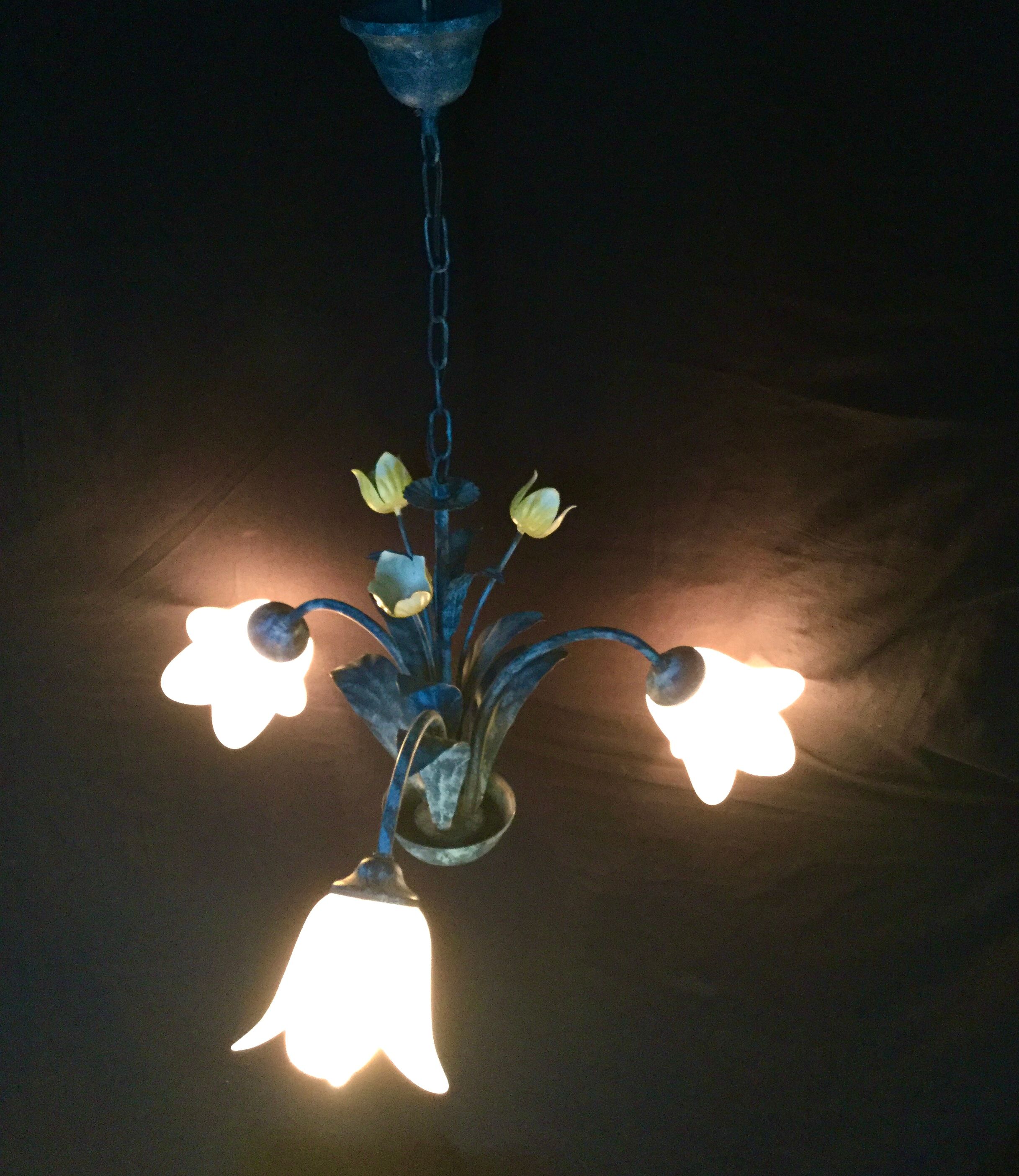 Lustre 3 blue flower lights