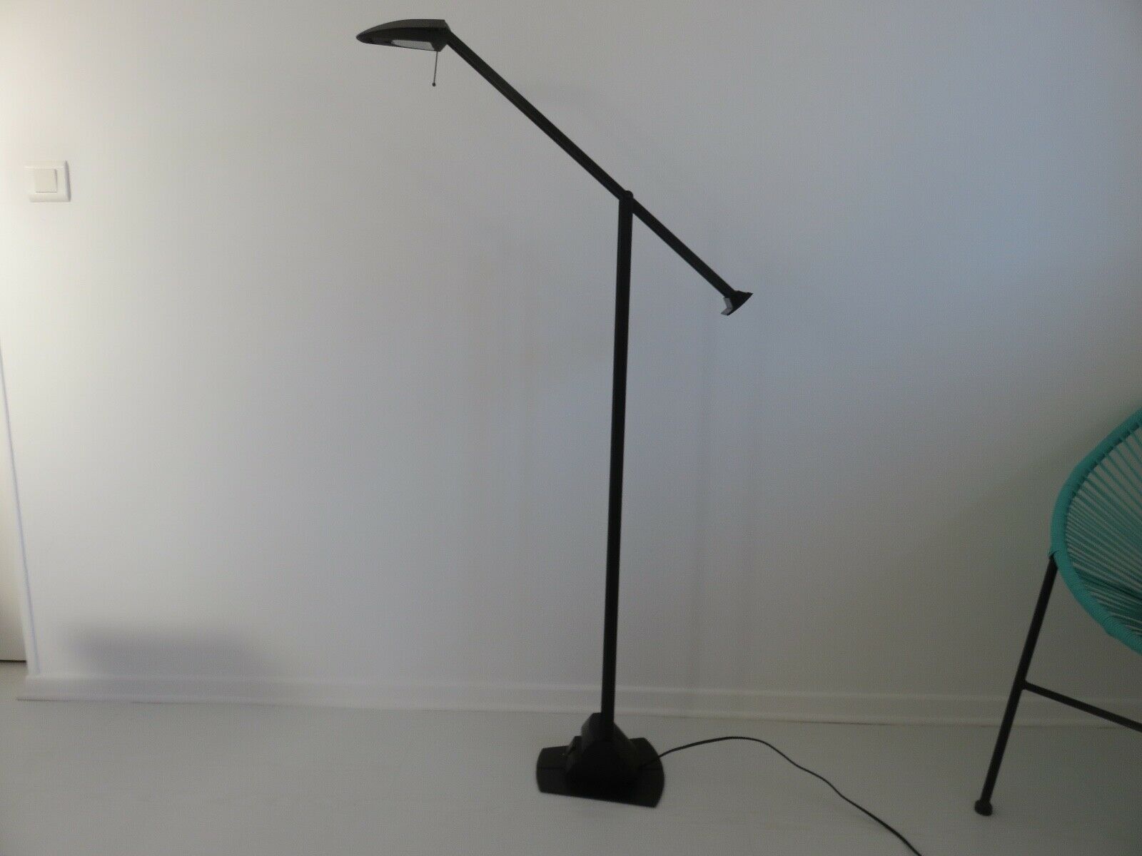 Lampadaire, liseuse à balancier patte d'oie edition massive années 80