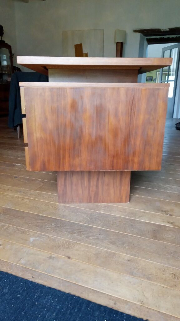 Beautiful desk veneer teak 80s
