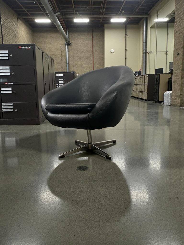 Vintage black armchair / lounge chair / 'Folke Jansson' armchair