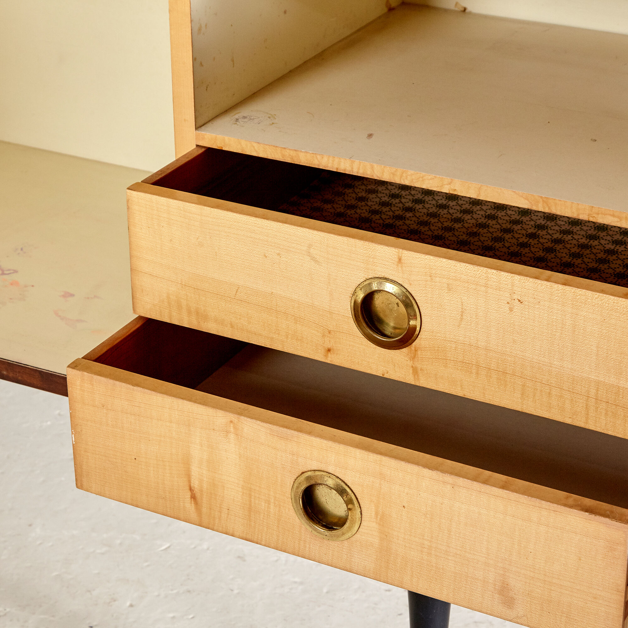 Italian walnut sideboard with mirror