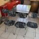 Ensemble table et 4 chaises Formica effet marbre