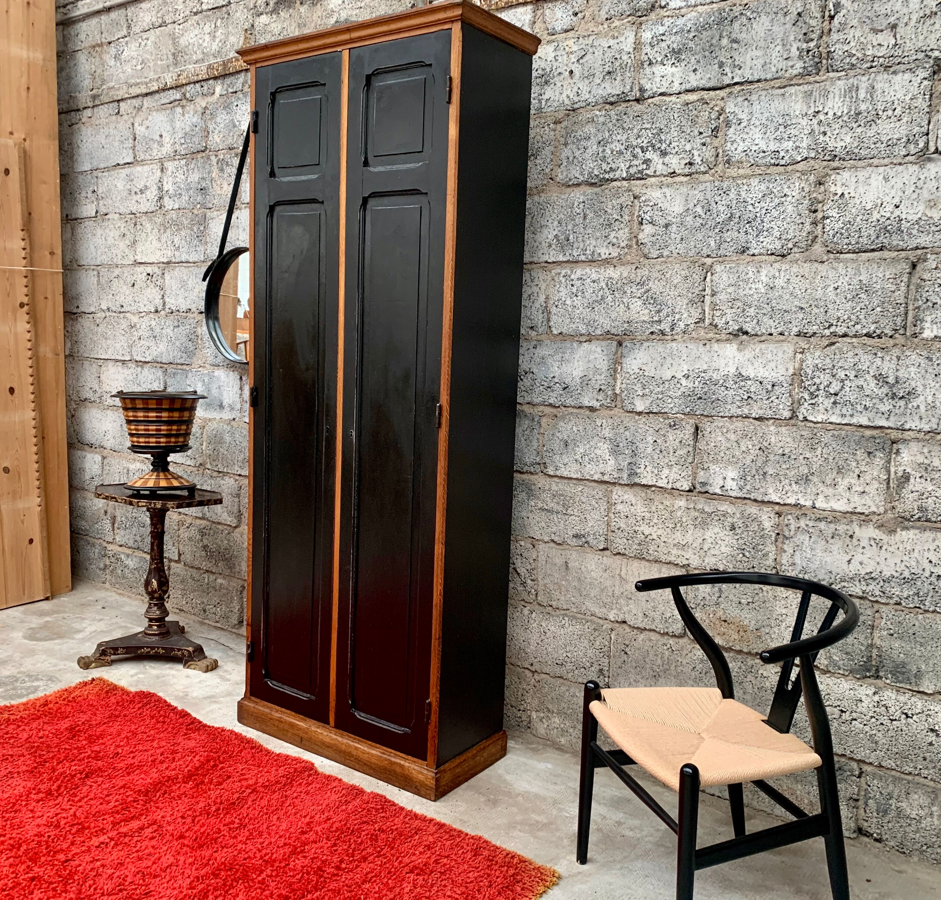 Armoire parisienne vintage à 2 portes meuble à chaussures