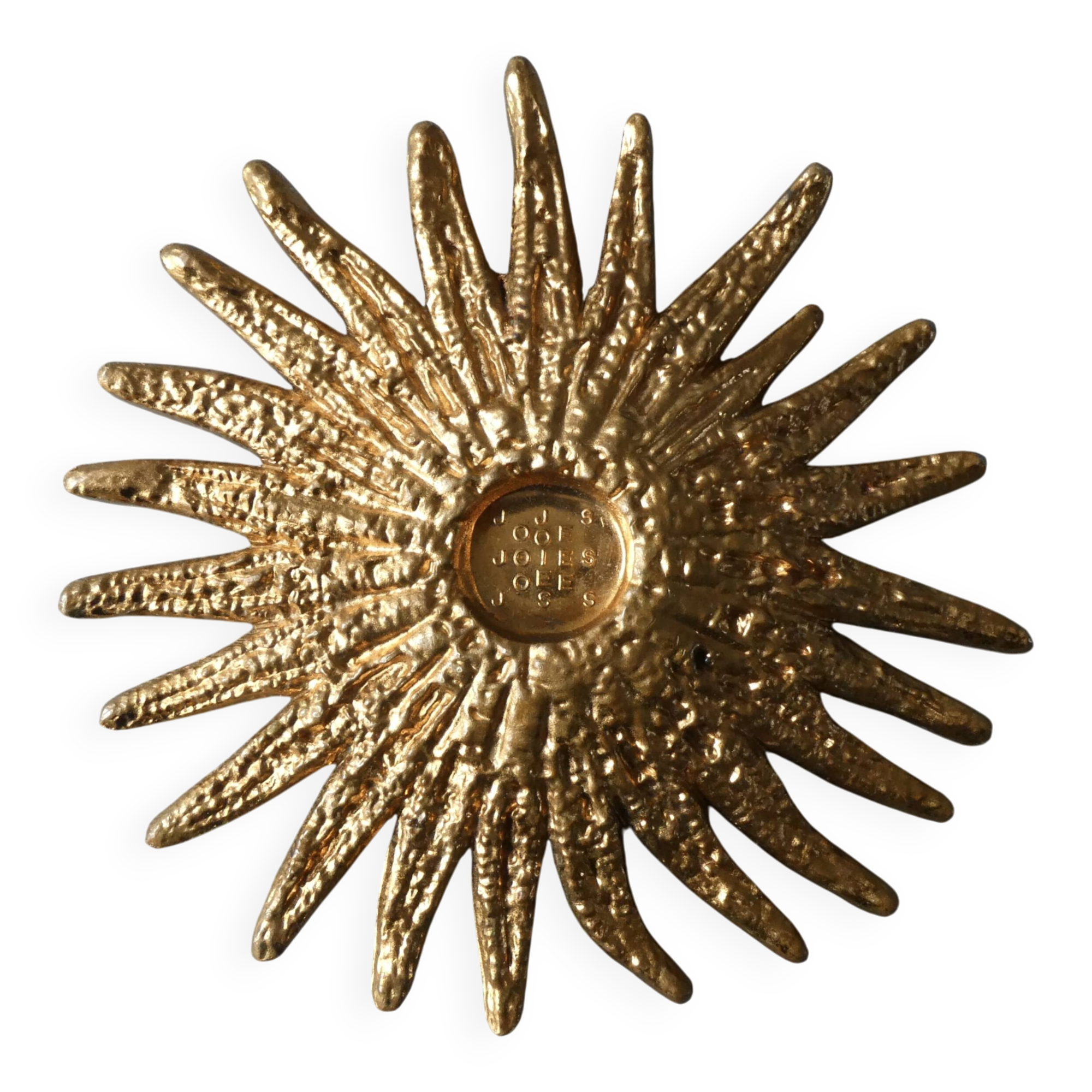 Bronze sculpture paperweight signed Roger Bezombes, 1971