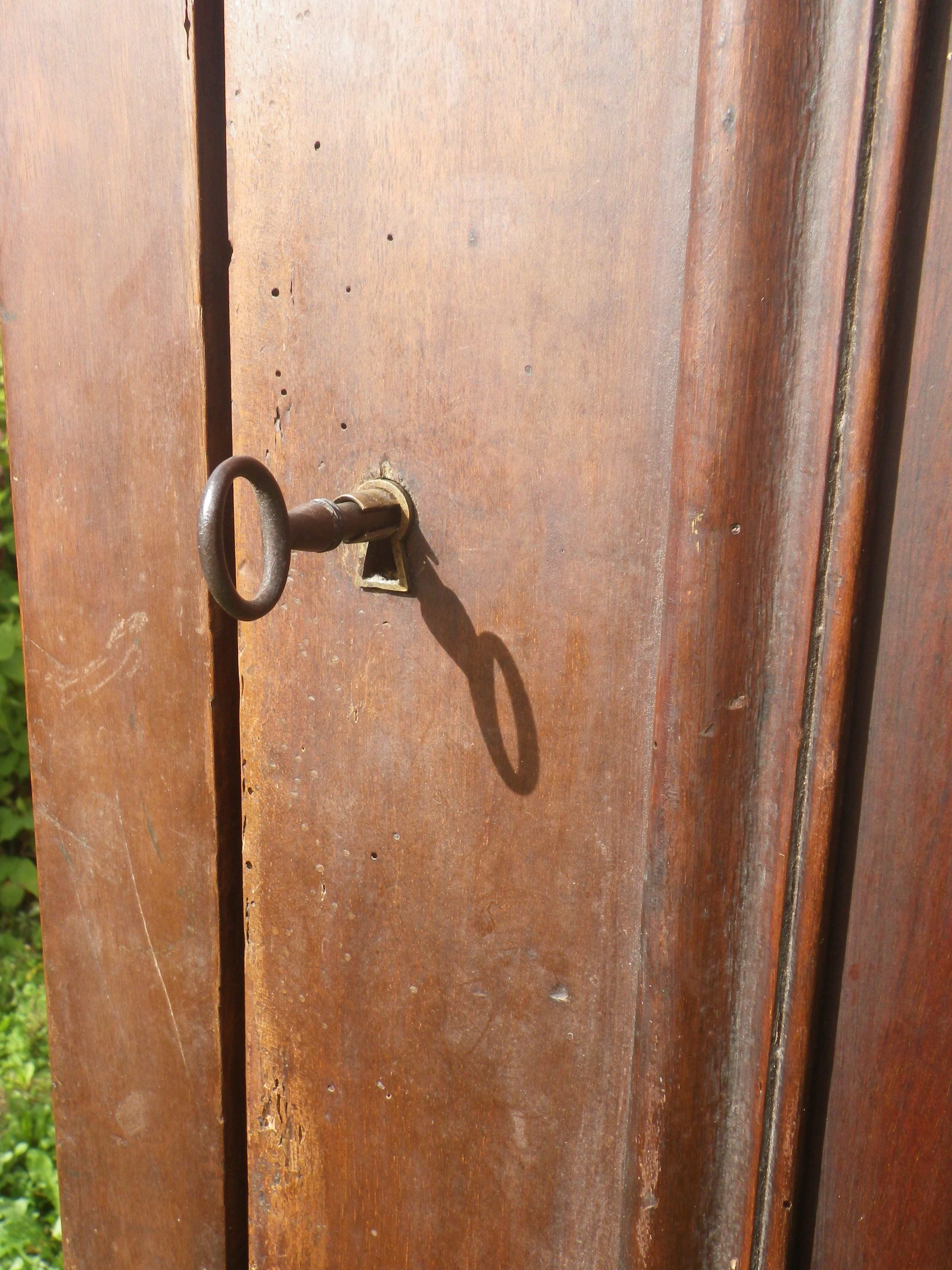 Old wardrobe one door