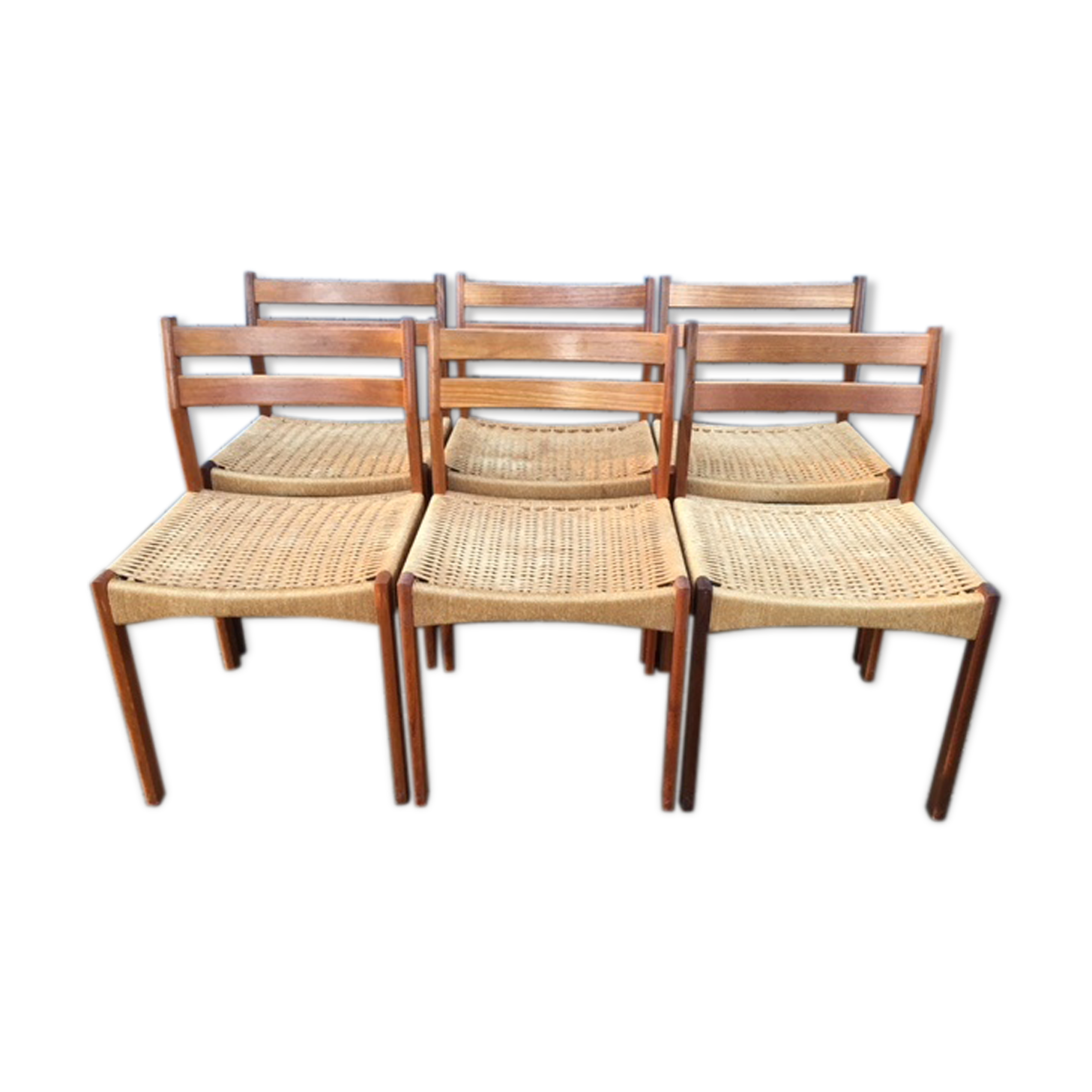 Suite de 6 chaises scandinaves en teck et corde
