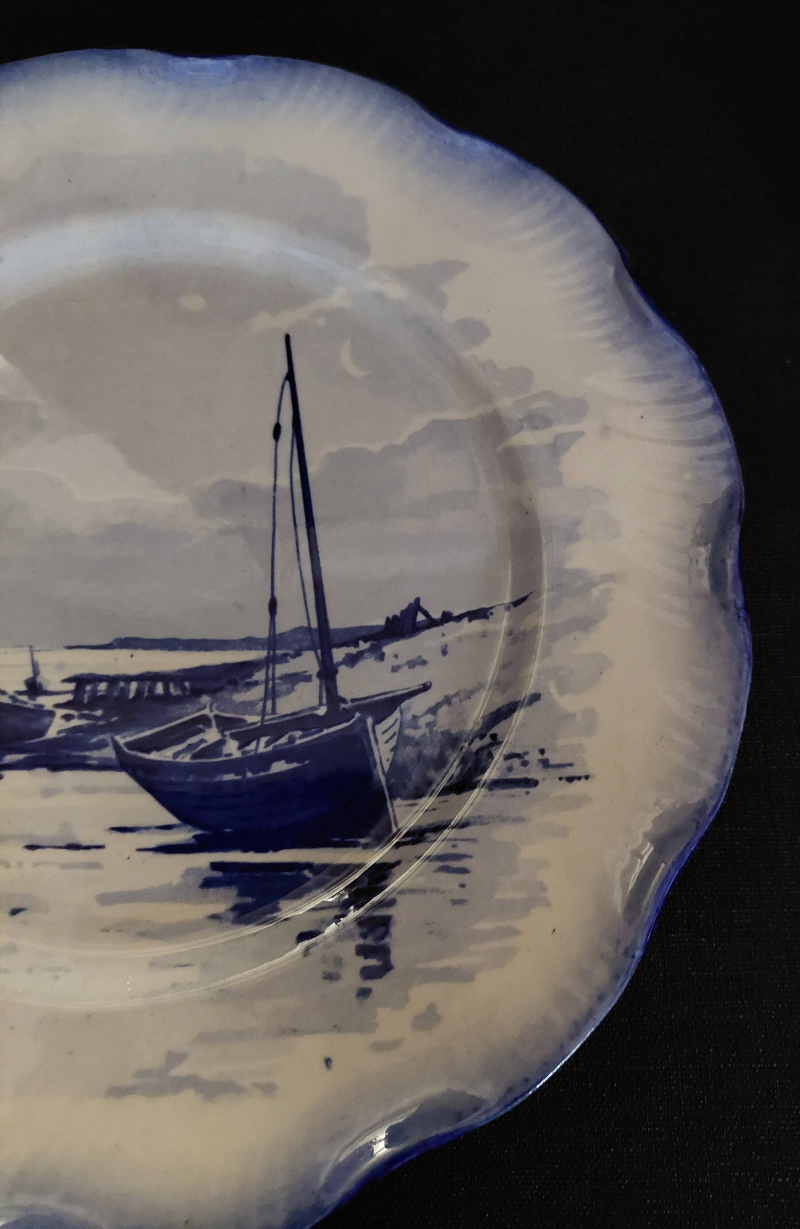 Sarreguemines earthenware plate with Marine decor late 19th century early 20th century
