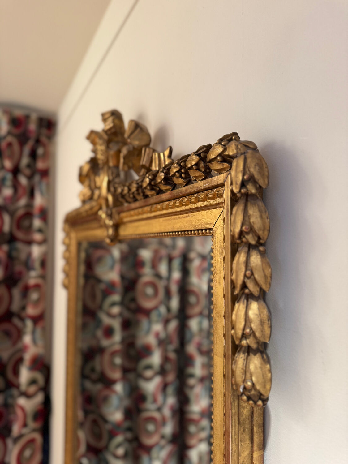 Large antique gilded carved wooden mirror – early 20th century