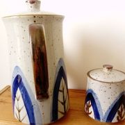 Cafetière et sucrier vintage