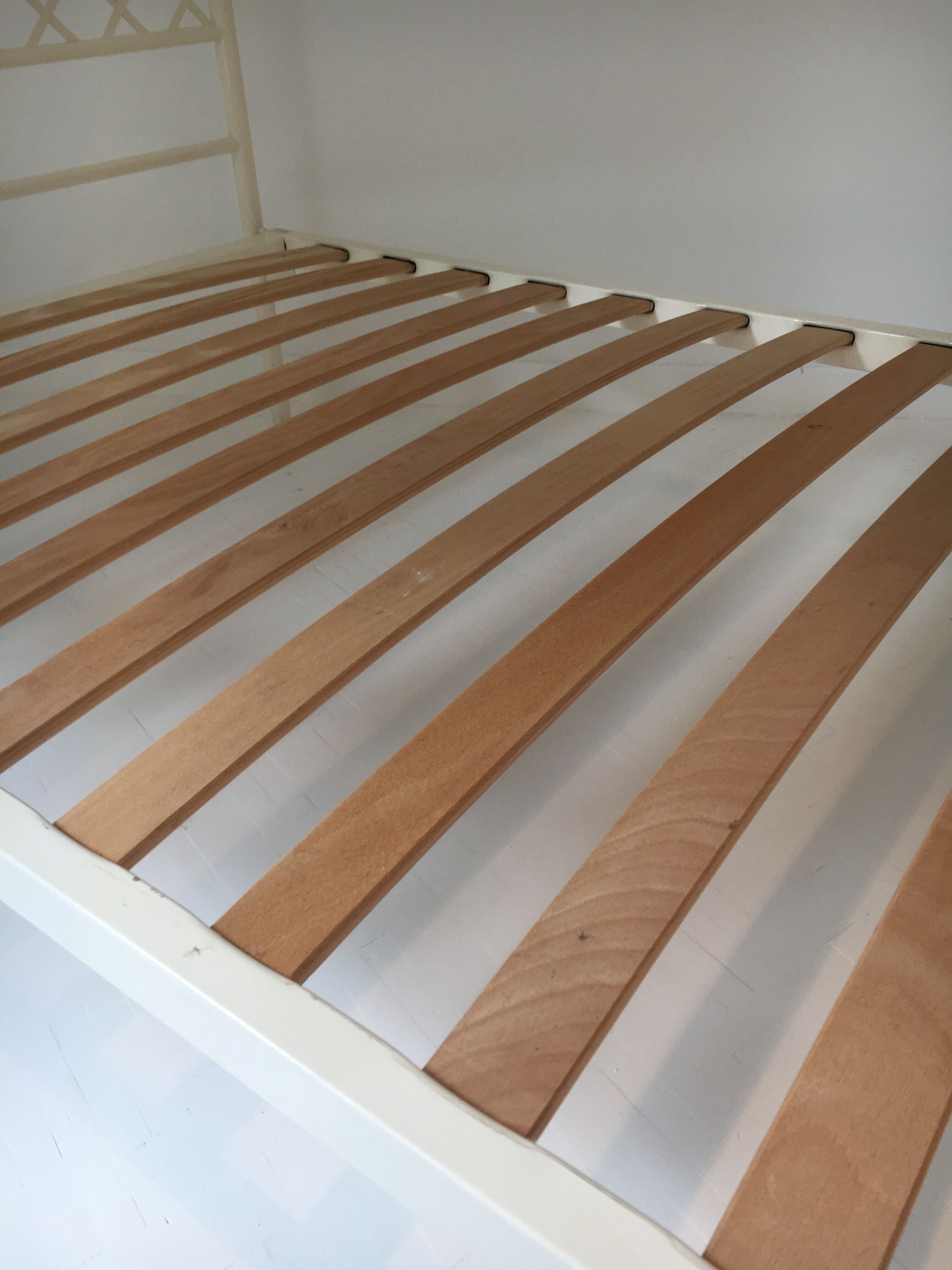 Ivory metal bed