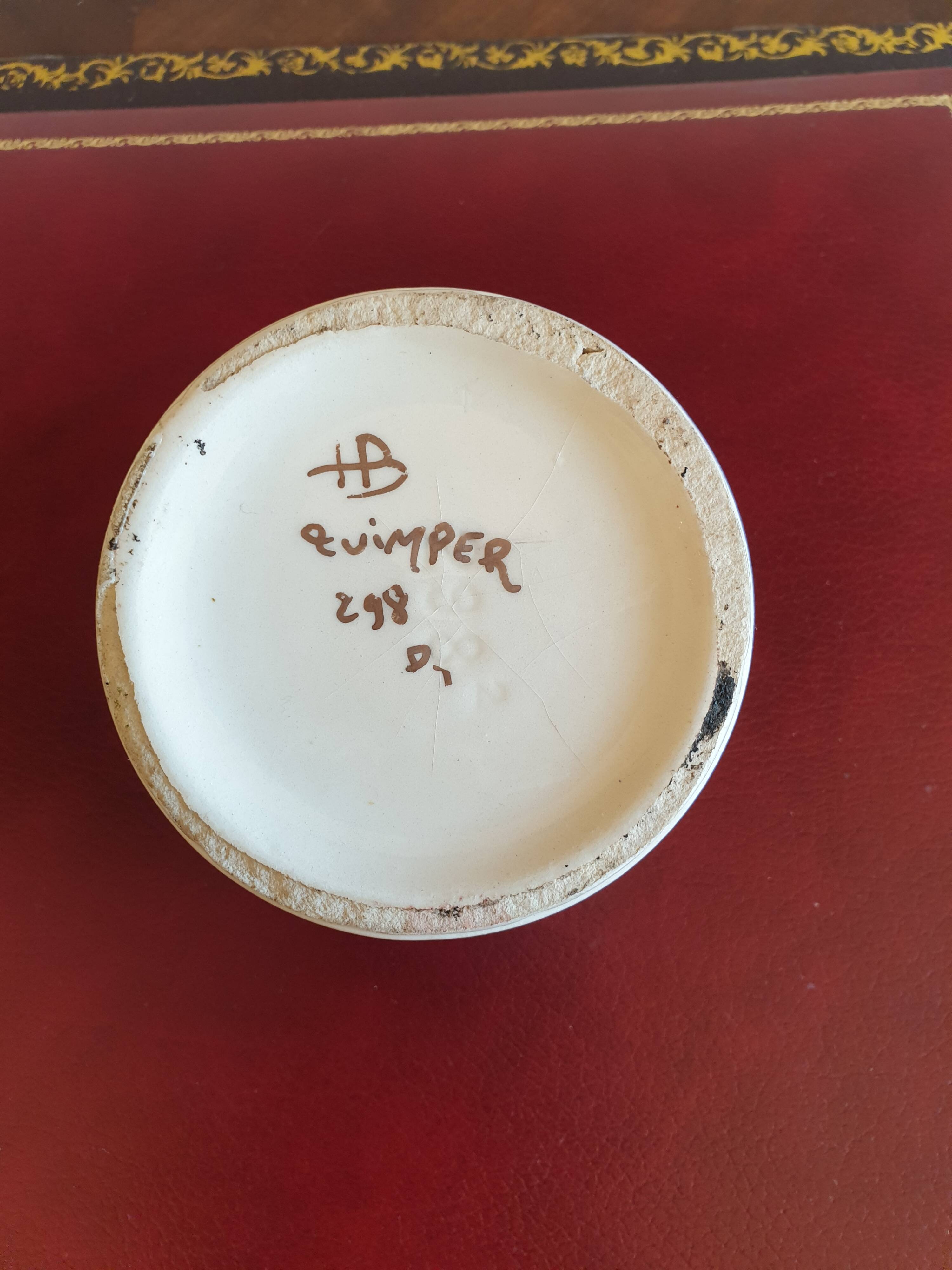 Faïence de Quimper HR Henriot Baratte ou beurrier