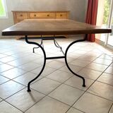 Dining table with extensions
