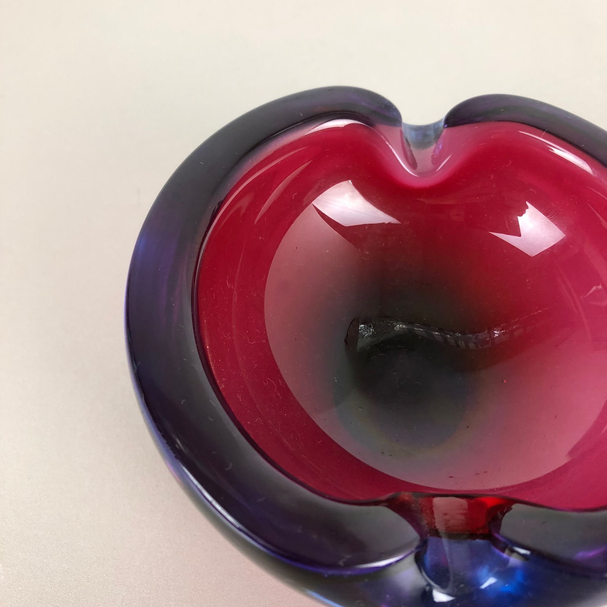 Large Murano Glass "Multi-Color" Bowl Element Shell Ashtray Murano, Italy, 1970s