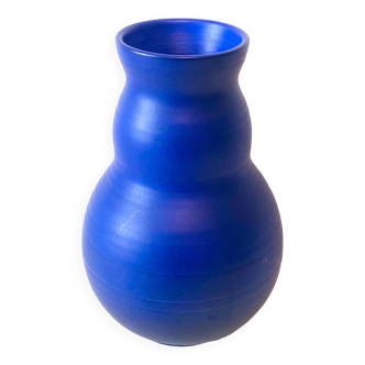 Vase en céramique bleue