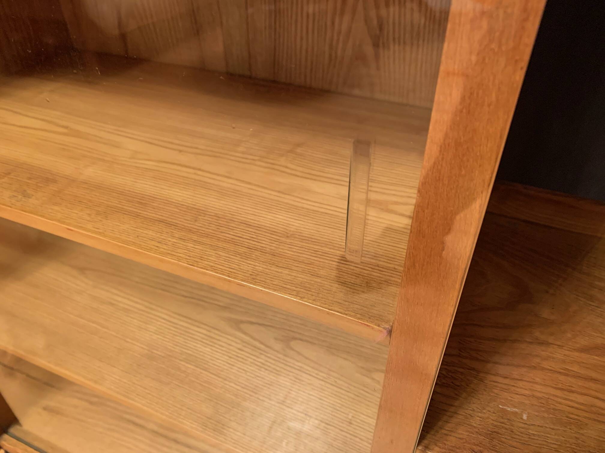 A unique bookcase-library designed by Mieczysław Puchała, Stołeczne Zakłady Drzewne Przemysłu Tereno