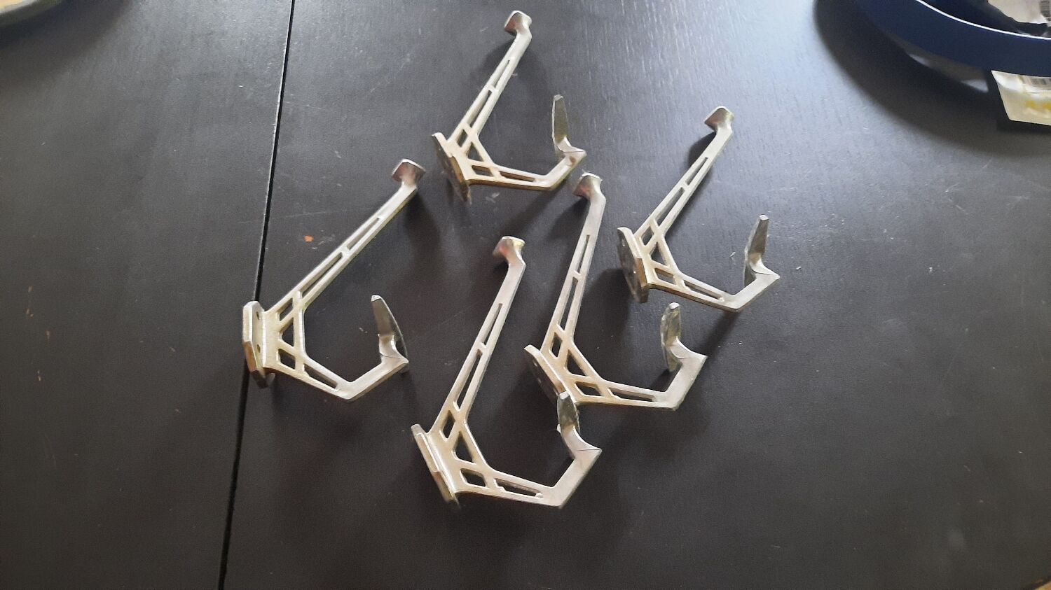Set of 5 brushed aluminum coat hooks