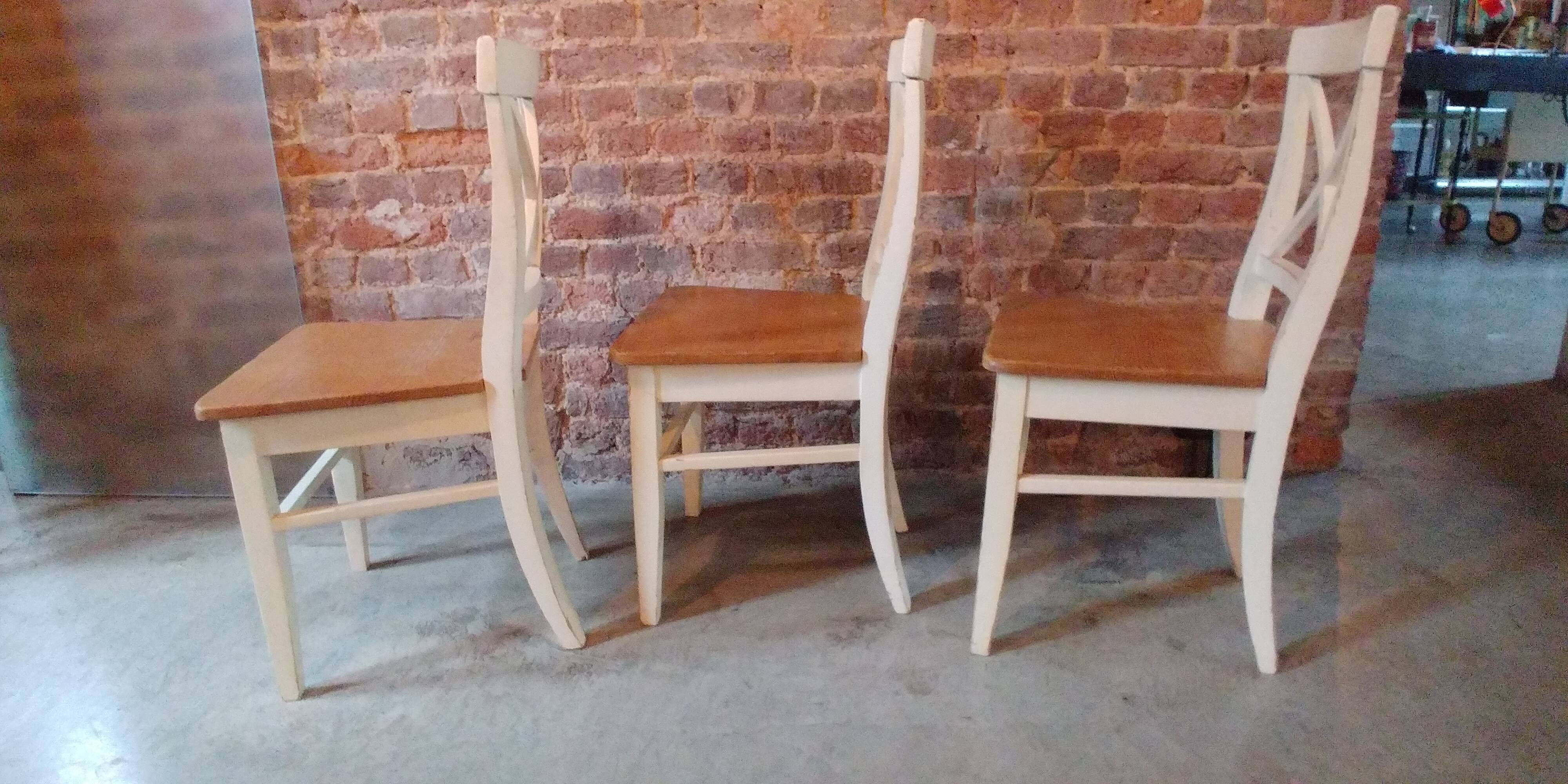 Set of 3 country chairs