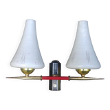 Vintage wall light from the 40s/50s with its two glass sconces on a brass support